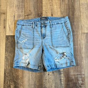 Torrid Women's Stretch Pocket Distressed Jean Shorts Size 14